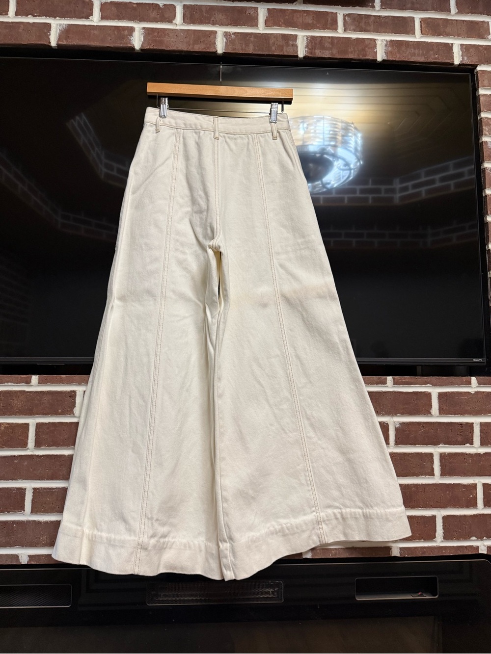 NWOT FARM Rio Cream High-Rise Wide-Leg Pants - Picture 2 of 4